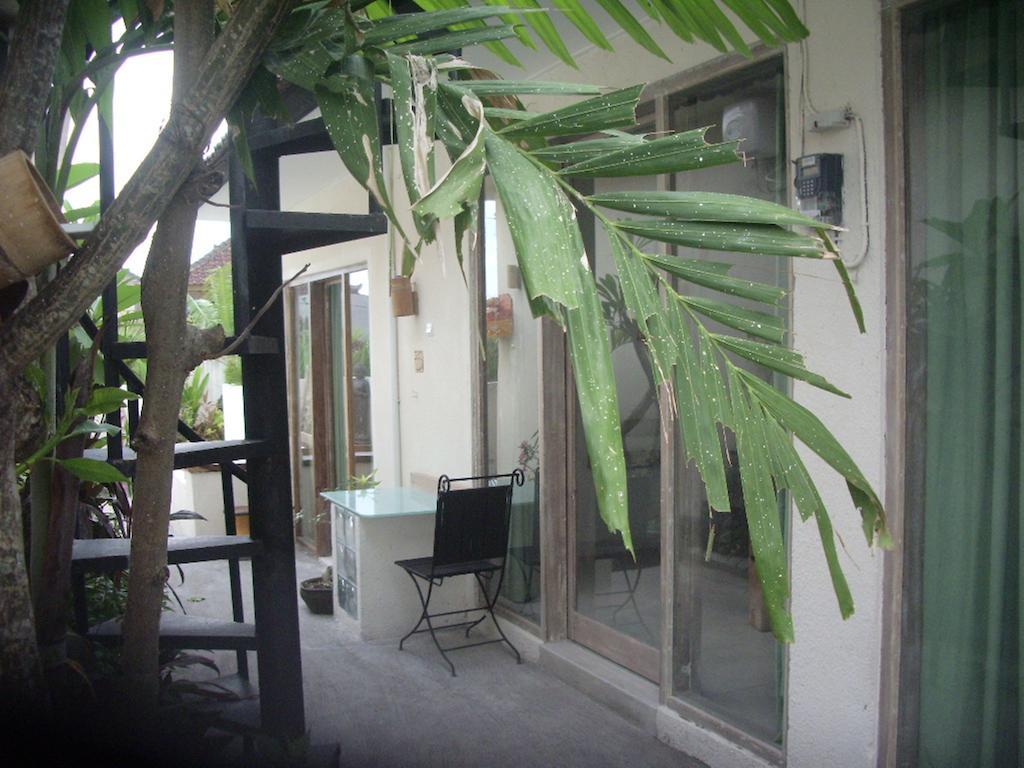 Gusti Homestay Kerobokan Bagian luar foto