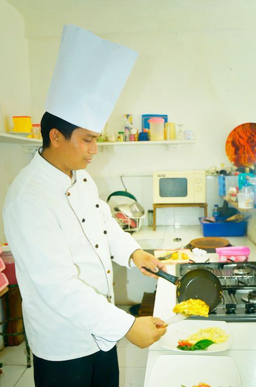 Gusti Homestay Kerobokan Bagian luar foto