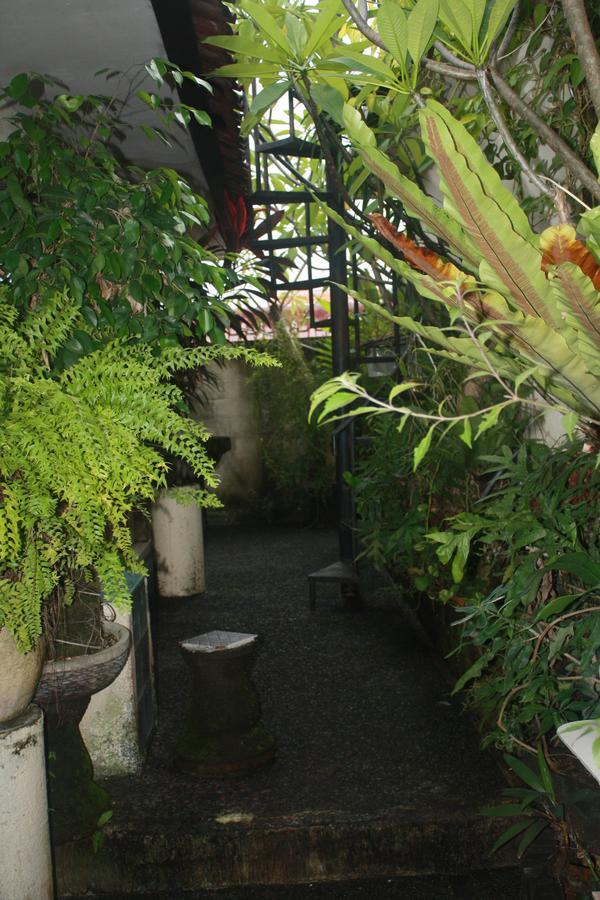 Gusti Homestay Kerobokan Bagian luar foto