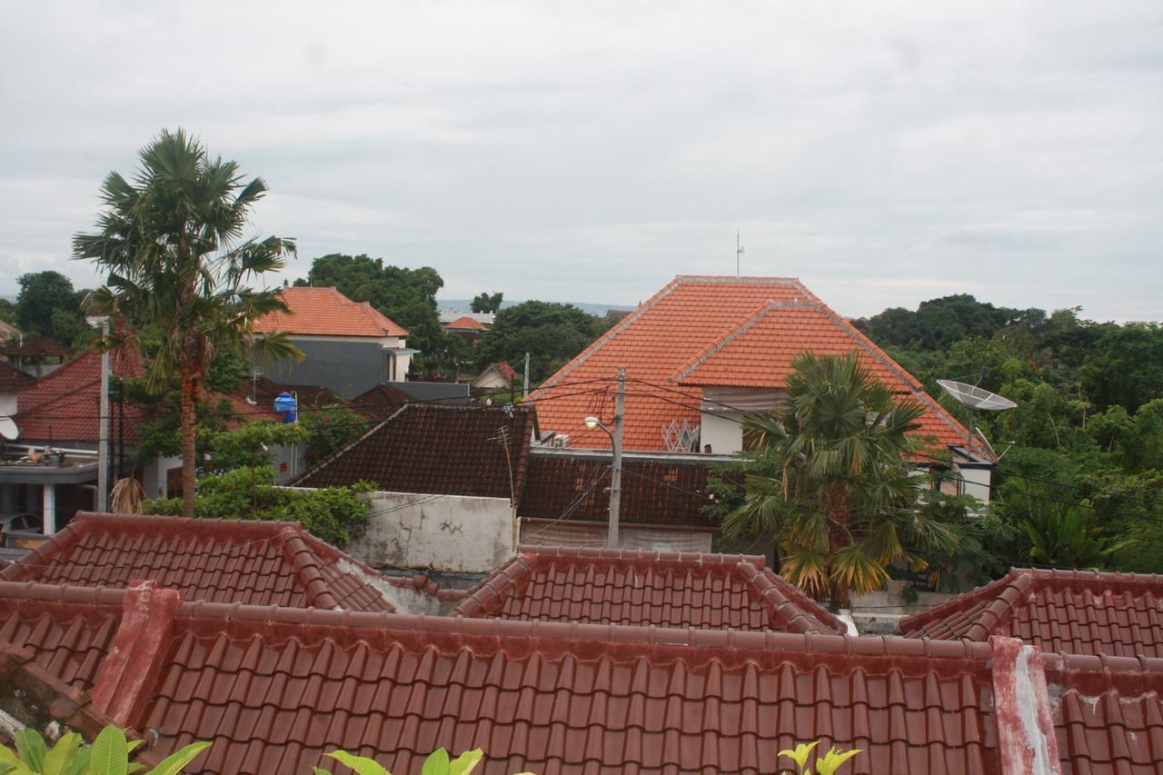 Gusti Homestay Kerobokan Bagian luar foto