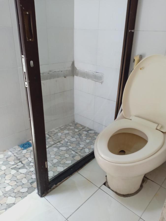 Gusti Homestay Kerobokan Bagian luar foto